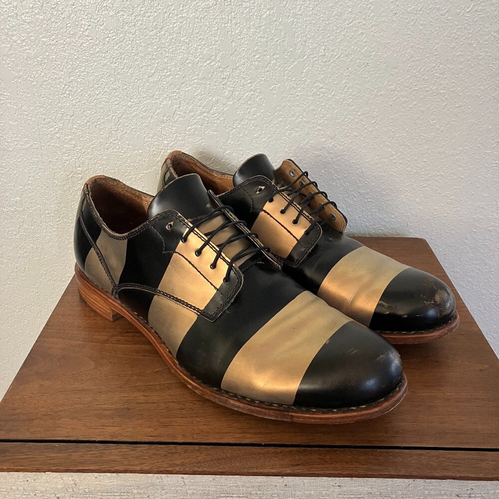 Office of Angela Scott Mr. Smith EU43 US M10 W11.5  Black and Gold Oxford
